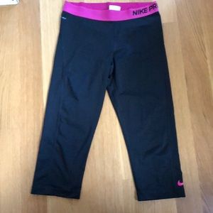Nike Pro Dri-Fit Capris